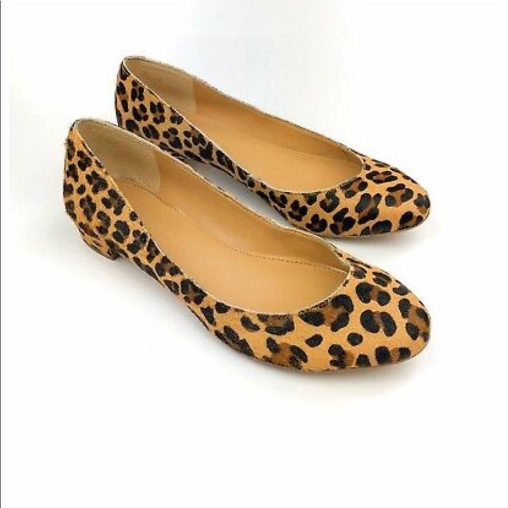 Low heel leopard shoes